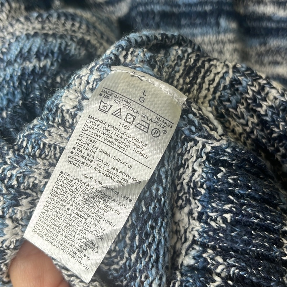 Old Navy Blue and White Knit‎ Sweater Size Large - Picture 6 of 6